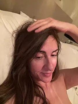 Snapshot of PreciousKittyXO chatting on January 18, 5:15 pm PreciousKittyXO online show from January 18, 5:15 pm