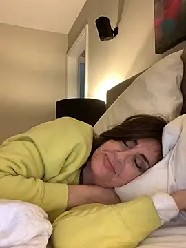 Snapshot of PreciousKittyXO chatting on February 3, 9:18 pm PreciousKittyXO online show from February 3, 9:18 pm