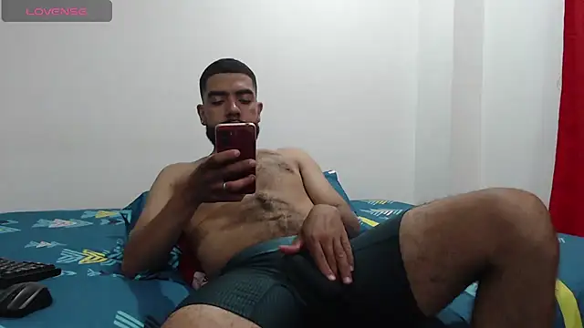Snapshot of Aroon_Stonne chatting on July 3, 6:09 am Aroon Stonne online show from July 3, 6:09 am
