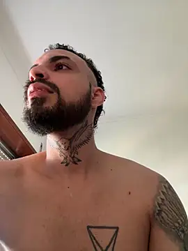 phellipestronda online show from April 27, 4:27 pm