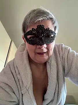 simona60 online show from December 22, 8:05 am