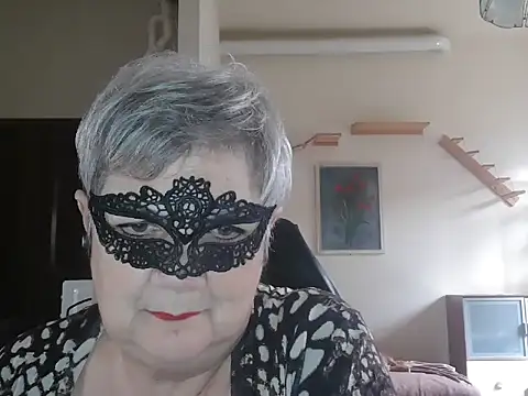 Snapshot of simona60 chatting on April 14, 1:17 pm simona60 online show from April 14, 1:17 pm