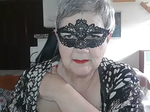 Snapshot of simona60 chatting on April 29, 1:26 pm simona60 online show from April 29, 1:26 pm