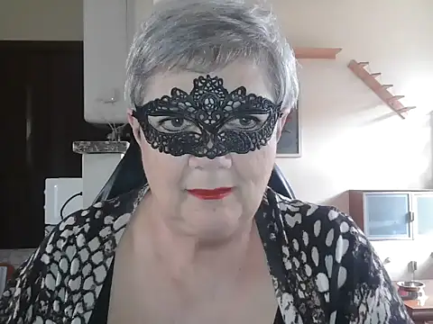 Snapshot of simona60 chatting on May 8, 1:16 pm simona60 online show from May 8, 1:16 pm