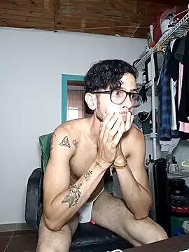 alisterxxx online show from December 8, 10:03 pm