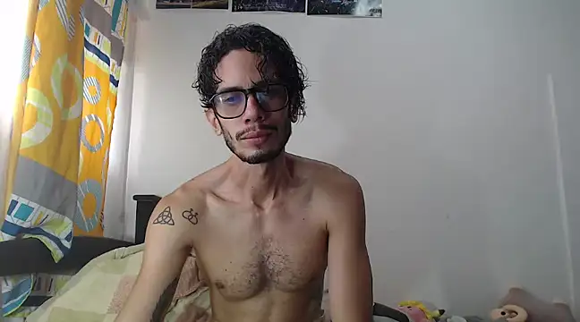alisterxxx online show from March 7, 7:49 pm