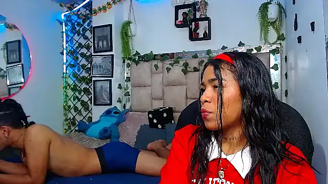 Snapshot of thamarasehein chatting on January 30, 6:13 am thamarasehein online show from January 30, 6:13 am