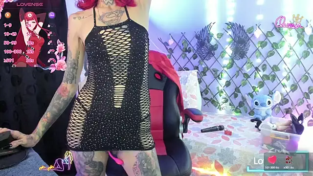 Snapshot of elise_mouris chatting on March 10, 2:27 am elise mouris online show from March 10, 2:27 am