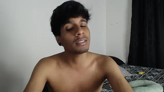 Snapshot of stevenosori chatting on October 19, 12:33 am stevenosori online show from October 19, 12:33 am