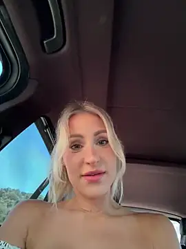 Snapshot of jasminesummer chatting on March 6, 12:52 pm jasminesummer online show from March 6, 12:52 pm