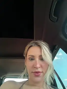 Snapshot of jasminesummer chatting on March 9, 4:44 pm jasminesummer online show from March 9, 4:44 pm