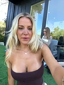 jasminesummer online show from February 28, 9:05 pm