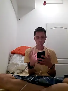 Snapshot of sanderson83 chatting on September 25, 8:45 pm sanderson83 online show from September 25, 8:45 pm