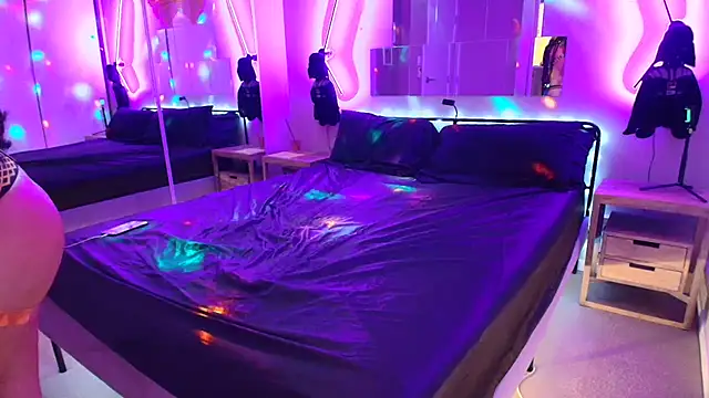 MikyFoxx online show from November 1, 4:14 am