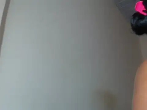 Snapshot of adrixxx38 chatting on February 21, 6:48 pm adrixxx38 online show from February 21, 6:48 pm