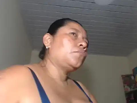 Snapshot of adrixxx38 chatting on March 14, 3:04 am adrixxx38 online show from March 14, 3:04 am