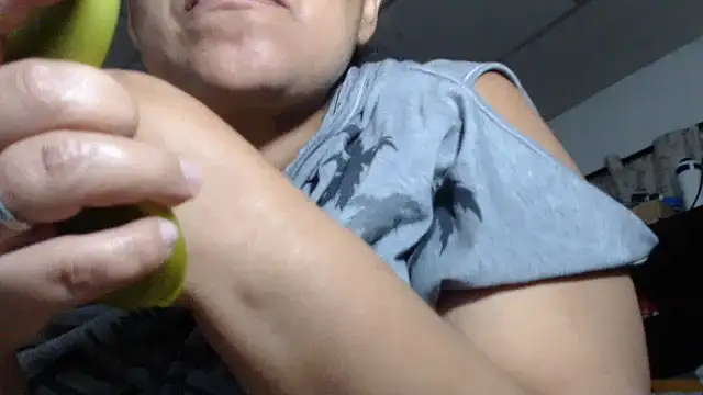 Snapshot of adrixxx38 chatting on February 15, 6:32 am adrixxx38 online show from February 15, 6:32 am