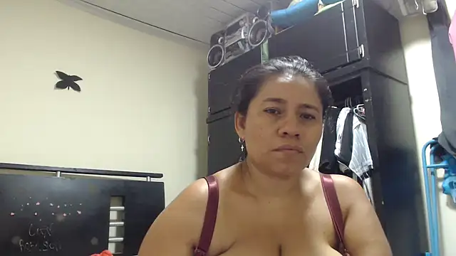 adrixxx38 online show from April 30, 6:20 am