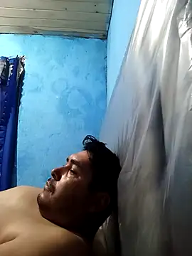 Snapshot of Maquina_del_horror chatting on April 8, 2:50 pm Maquina del horror online show from April 8, 2:50 pm