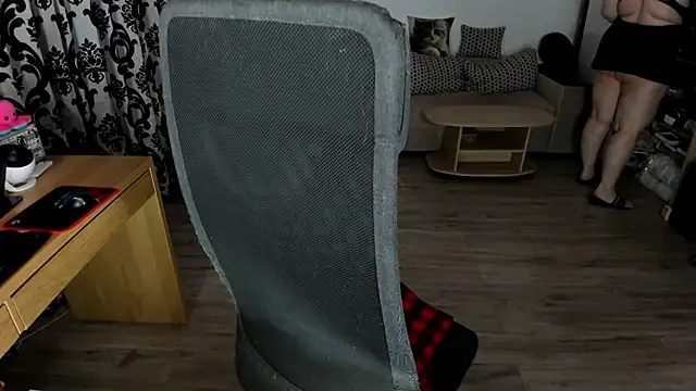 Charlotte Diamonds online show from November 30, 12:47 am