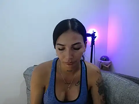 Allyson Smith online show from February 3, 11:26 pm