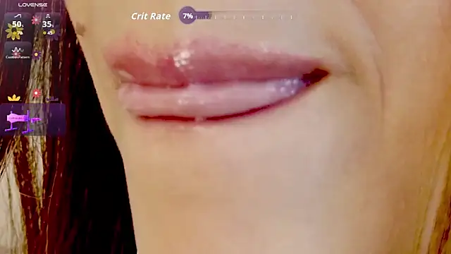 Snapshot of zarahdivousi chatting on April 30, 8:57 pm zarahdivousi online show from April 30, 8:57 pm
