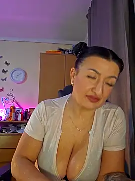 Hotangel75 online show from February 8, 4:10 pm