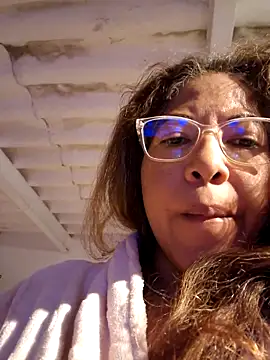 Snapshot of mila38 chatting on November 16, 5:40 pm mila38 online show from November 16, 5:40 pm