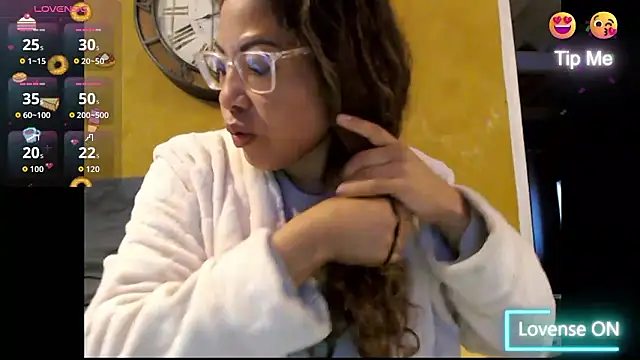 Snapshot of mila38 chatting on January 15, 8:19 am mila38 online show from January 15, 8:19 am