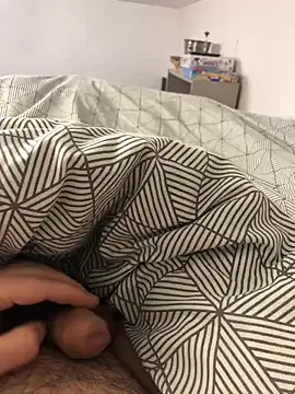 Snapshot of Lentbulant chatting on February 28, 11:34 pm Lentbulant online show from February 28, 11:34 pm