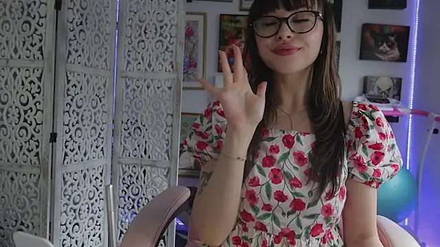 makiyahbelle online show from June 17, 6:16 am