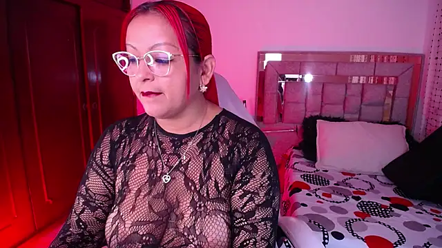 Snapshot of salomecastro_ chatting on May 12, 3:14 am salomecastro online show from May 12, 3:14 am