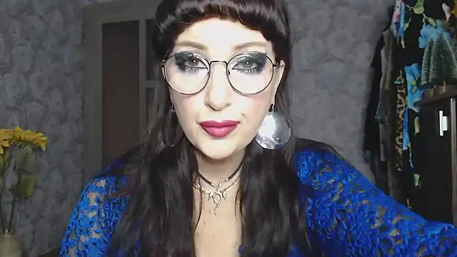 Snapshot of Aziza1 chatting on September 21, 2:08 pm Aziza1 online show from September 21, 2:08 pm