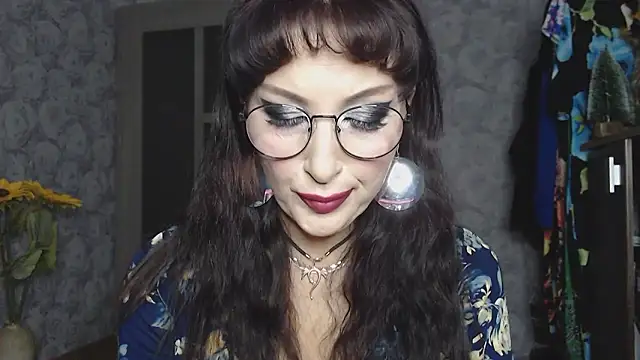 Snapshot of Aziza1 chatting on September 29, 3:17 pm Aziza1 online show from September 29, 3:17 pm