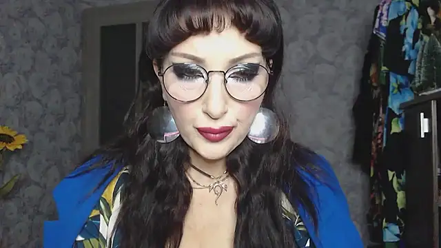 Snapshot of Aziza1 chatting on September 30, 2:55 pm Aziza1 online show from September 30, 2:55 pm