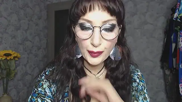 Snapshot of Aziza1 chatting on October 26, 2:56 pm Aziza1 online show from October 26, 2:56 pm