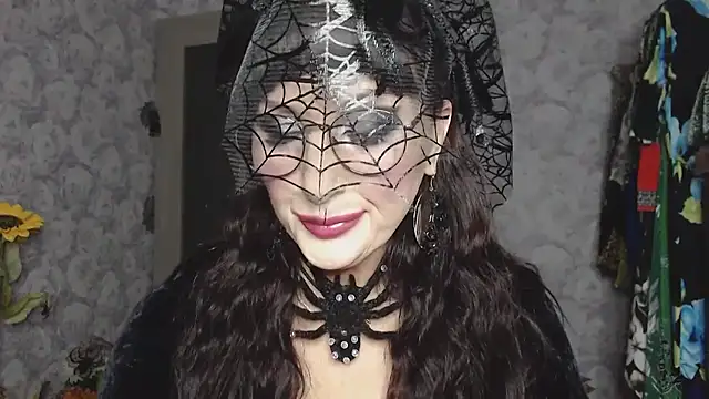 Snapshot of Aziza1 chatting on October 31, 3:24 pm Aziza1 online show from October 31, 3:24 pm