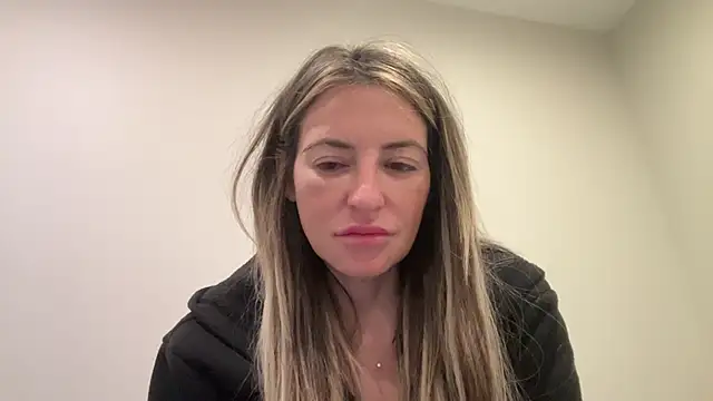 Snapshot of AmandaStarryNight chatting on December 5, 8:11 am AmandaStarryNight online show from December 5, 8:11 am