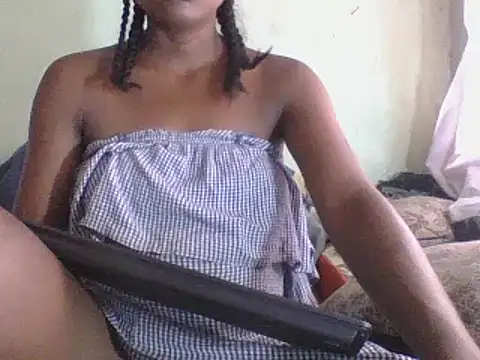 Snapshot of Hamie_sexy chatting on February 7, 7:29 am Hamie sexy online show from February 7, 7:29 am