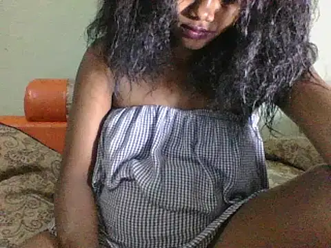 Snapshot of Hamie_sexy chatting on February 16, 3:05 pm Hamie sexy online show from February 16, 3:05 pm