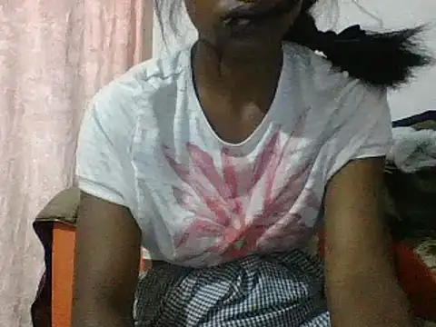 Snapshot of Hamie_sexy chatting on February 8, 3:37 pm Hamie sexy online show from February 8, 3:37 pm