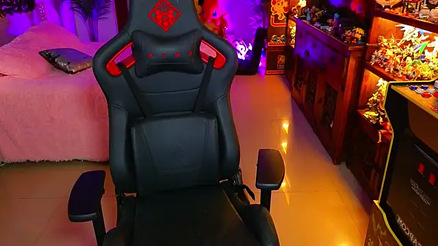 ambarEvans online show from January 29, 7:00 pm