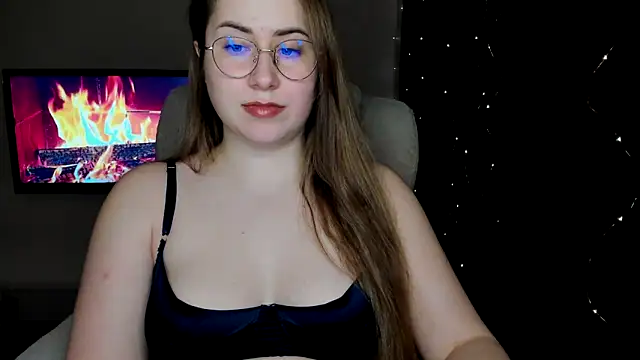 Snapshot of SeasonalSomeone chatting on March 22, 9:10 pm SeasonalSomeone online show from March 22, 9:10 pm