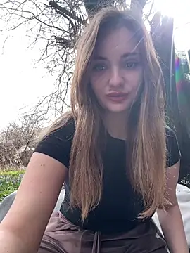 Snapshot of Night_dreams chatting on March 30, 8:59 am Night dreams online show from March 30, 8:59 am