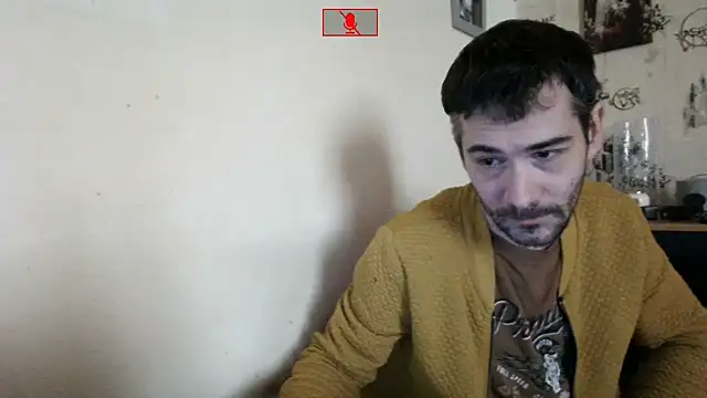 Snapshot of Ethangay chatting on October 18, 10:38 am Ethangay online show from October 18, 10:38 am