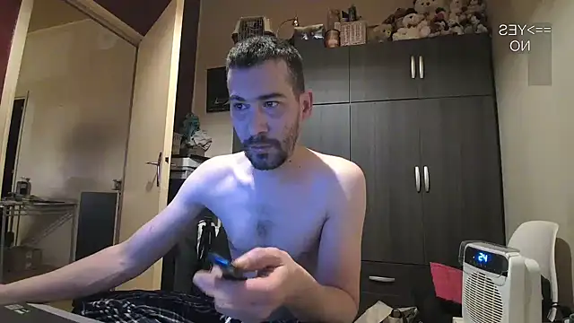 Snapshot of Ethangay chatting on November 1, 3:47 pm Ethangay online show from November 1, 3:47 pm