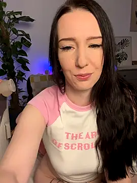 Snapshot of Trixie-Tainted chatting on September 27, 12:32 pm Trixie-Tainted online show from September 27, 12:32 pm