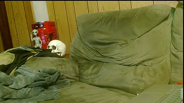 snickers1 online show from October 13, 8:03 am