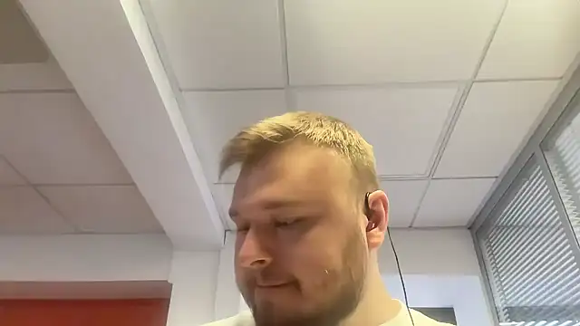 fmodel online show from November 3, 1:12 pm