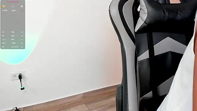 Snapshot of Stud_samu chatting on February 3, 10:43 pm Stud samu online show from February 3, 10:43 pm